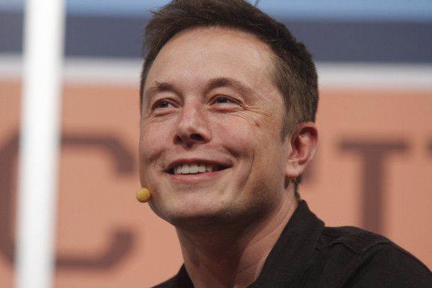 現實(shí)生活中的鋼鐵人──Tesla 聯(lián)合創(chuàng  )辦人 Elon Musk